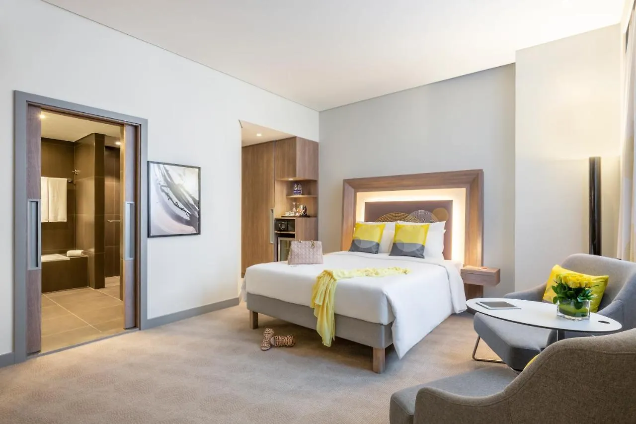 Отель Novotel Bur Dubai - Healthcare City