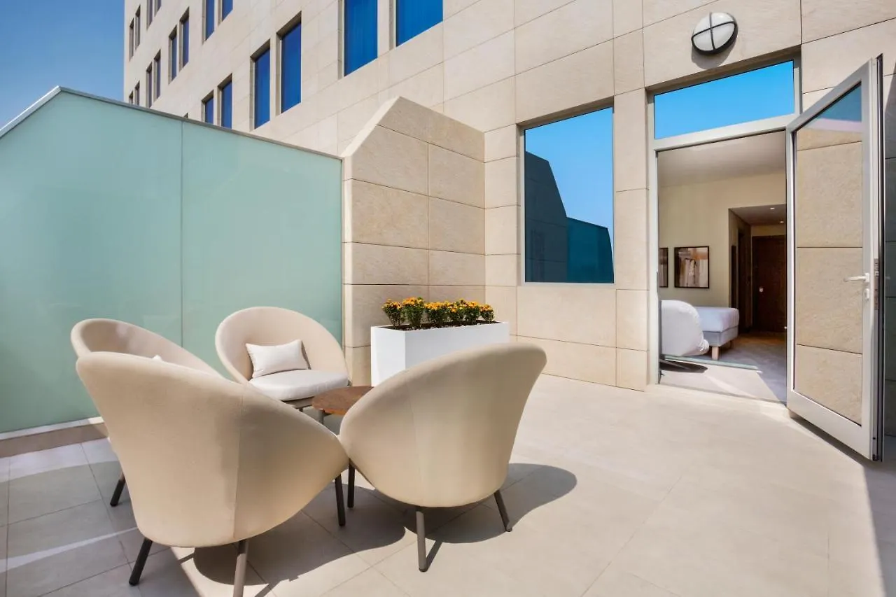 Novotel Bur Dubai - Healthcare City 4*,  ОАЭ